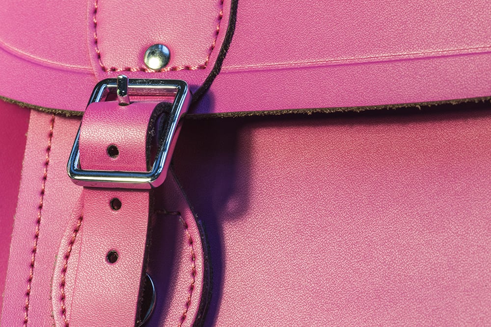 ¿Cómo reconocer un bolso Dior real?